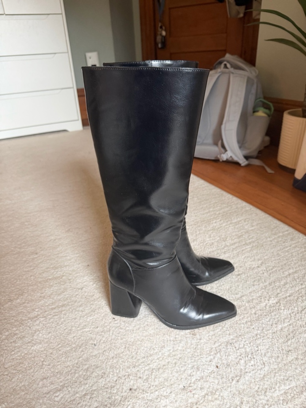stradivarius Black Knee-High Pointed-Toe Block Heel Boots - Smooth Finish